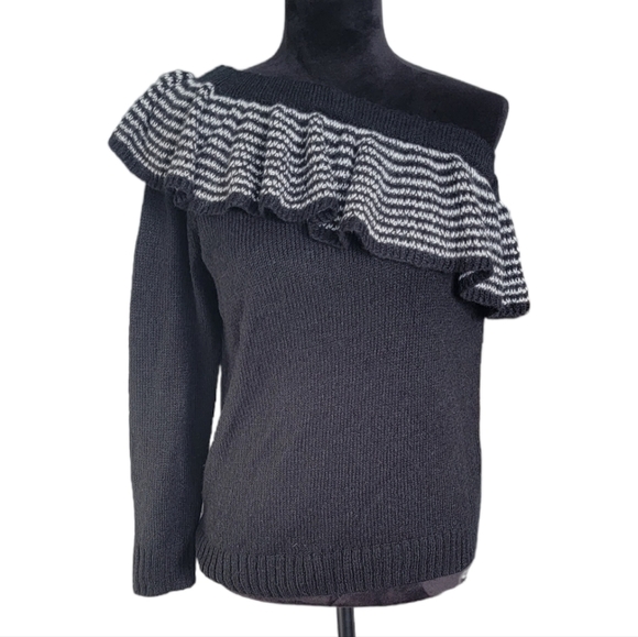NWT BP. Black & White One Shoulder Ruffe Sweater Size Medium - Picture 2 of 7